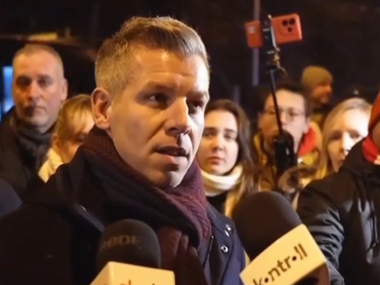 Magyar Pèter: Orbán Viktor az anyaországi és az erdélyi magyarok után a felvidéki magyarokat is elárulta.